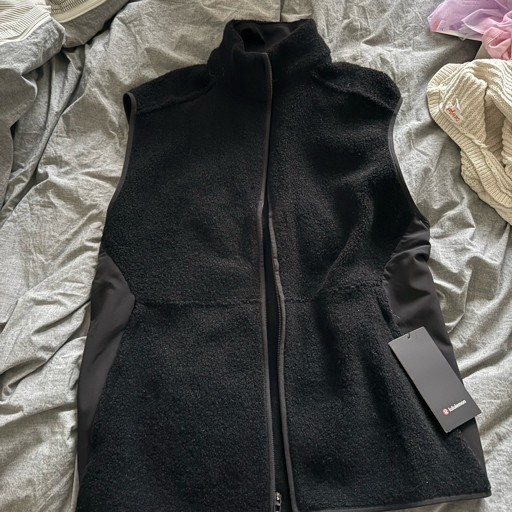 Mens XL Black Fleece Vest